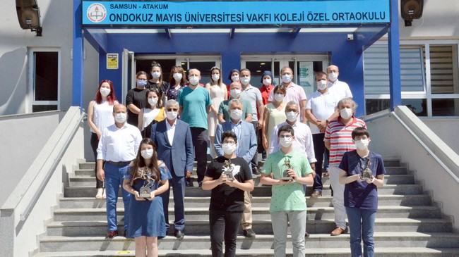OMÜ Vakfı Koleji, LGS Şampiyonlarını Ödüllendirdi!