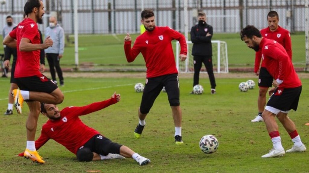 Covid-19 Belası Samsunspor’un Yakasını Bırakmıyor!