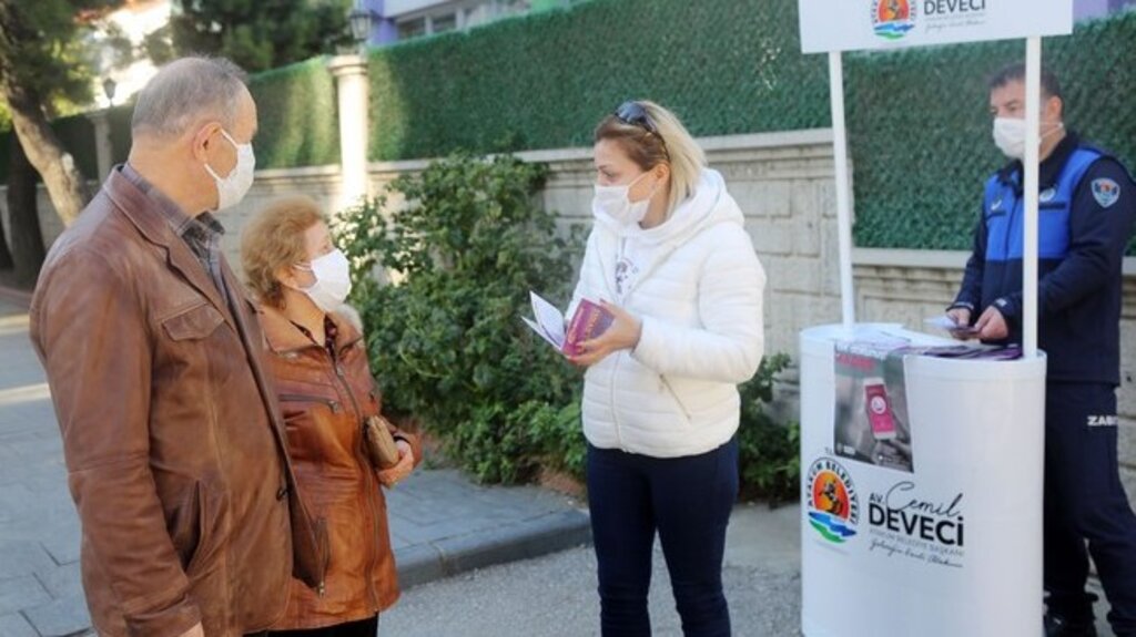 Atakum Belediyesi Şiddetle Mücadeleyi Caddelere Taşıdı!