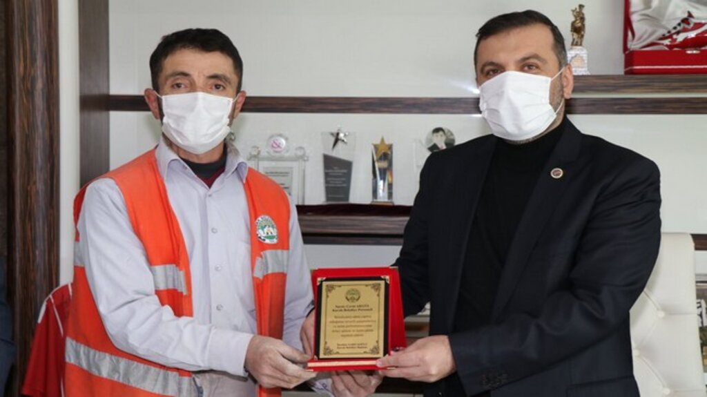 Sarıcaoğlu, Başarıyı Ödüllendirdi!