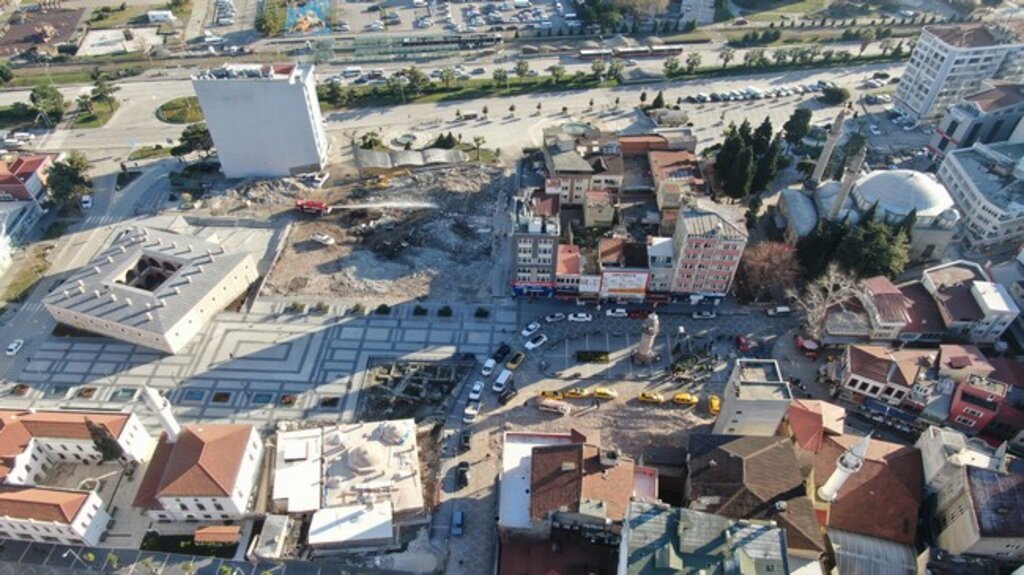 Samsun Saathane Meydanı Aslına Dönüyor!