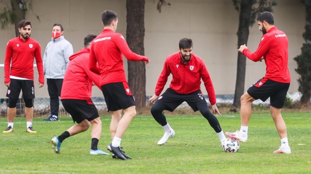 Samsunspor’da Akhisar Mesaisi Başladı!