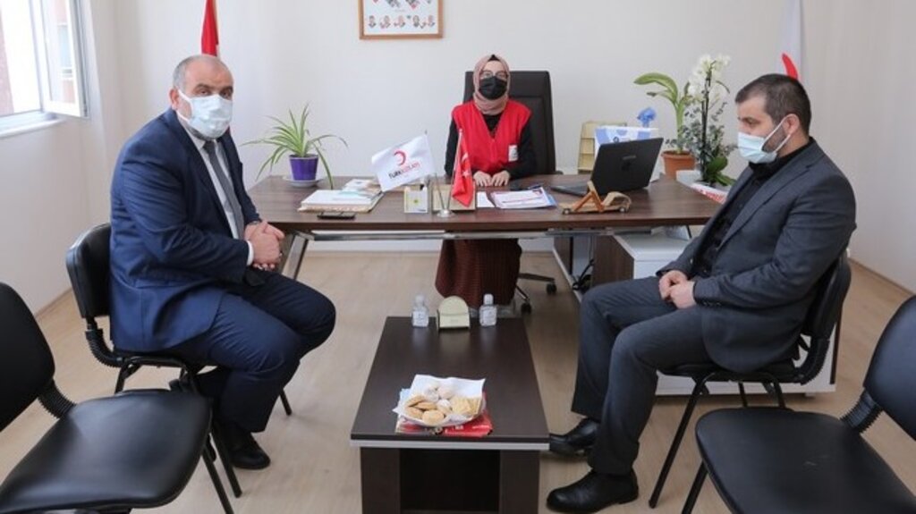 Başkan Sandıkçı’dan Türk Kızılay’ı Canik Şubesi’ne Ziyaret!