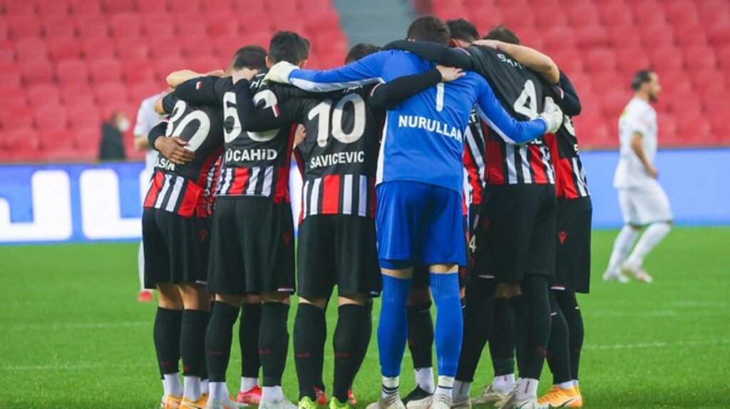 Samsunspor Üç Puanı Dört Golle Aldı!