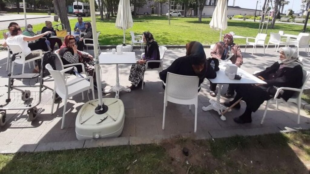 Huzurevi Sakinleri Samsun’da İlk Kez Dışarı Çıktı!