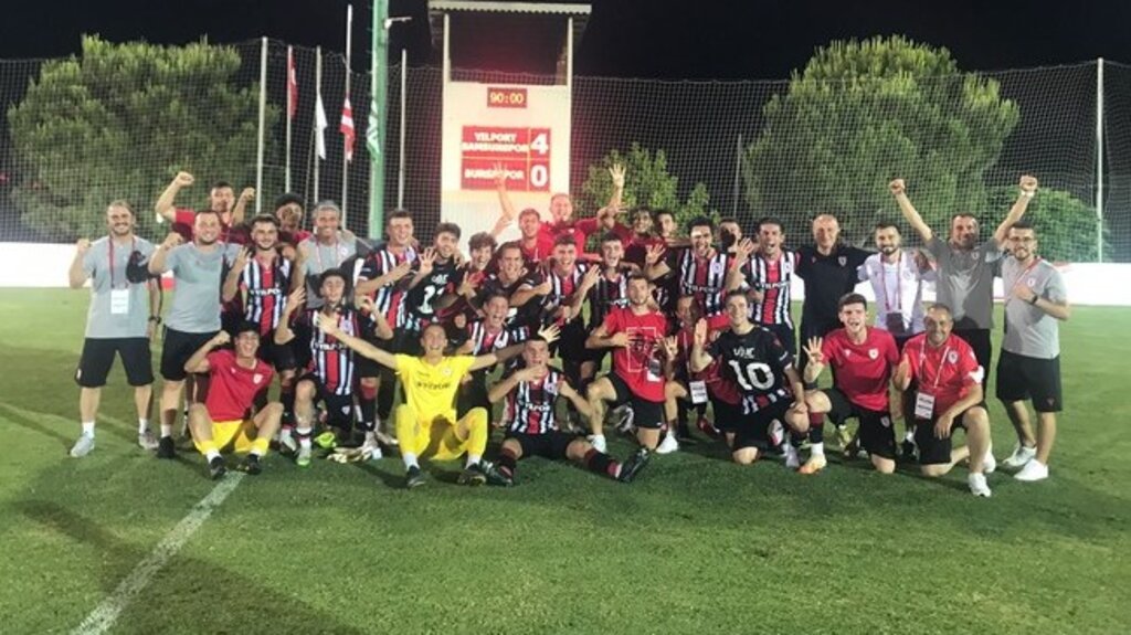 Samsunspor’un Gençleri Bursaspor’u Rahat Geçti!