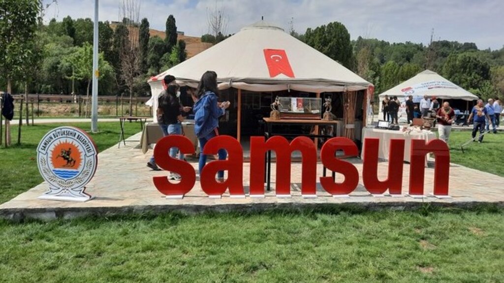 Ahlat Türk Oba Çadırı’nda ‘Samsun’ Standına Büyük İlgi!