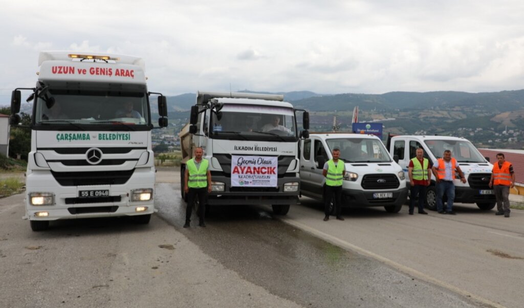 Samsun Belediyeleri Sel Bölgelerinde!