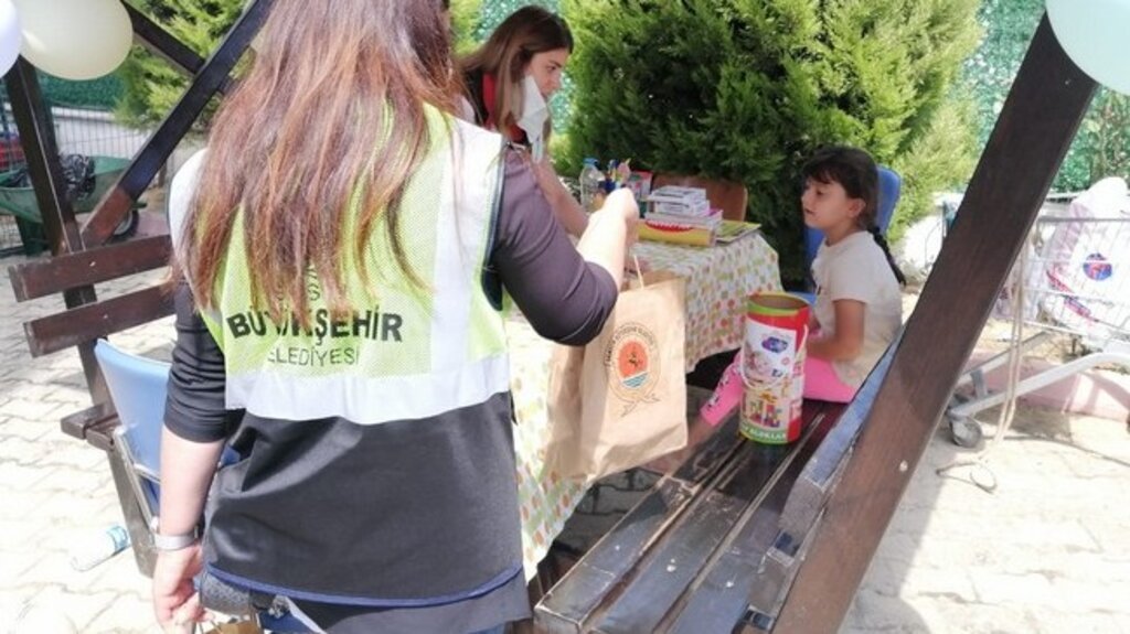 Samsun Büyükşehir'den Sel Mağdurlarına Psikolojik Destek!
