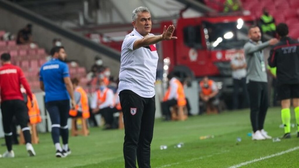 Samsunspor Teknik Patronu Altıparmak’tan Maç Sonu Açıklama!