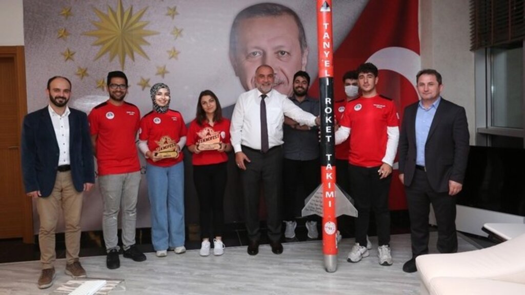 Teknofest Birincileri Başkan Sandıkçı’yı Ziyaret Etti!