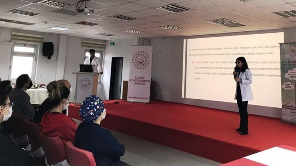 Huzurevi Çalışanlarına Hasta Bakım Eğitimi!