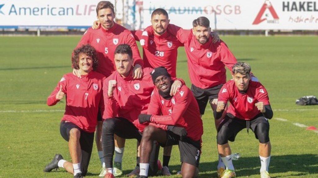 Samsunspor İzmir’de Maç Saatini Bekliyor! İşte Muhtemel 11