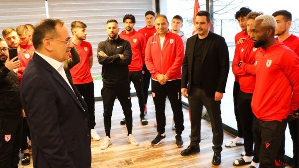 Samsunspor’u İstanbul’a Başkan Demir Uğurladı!