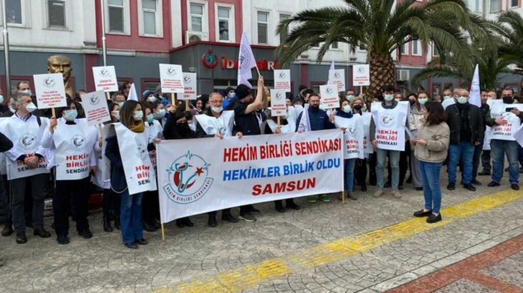 Samsun’da Hekimler Tıp Bayramı’nda İş Bıraktı!