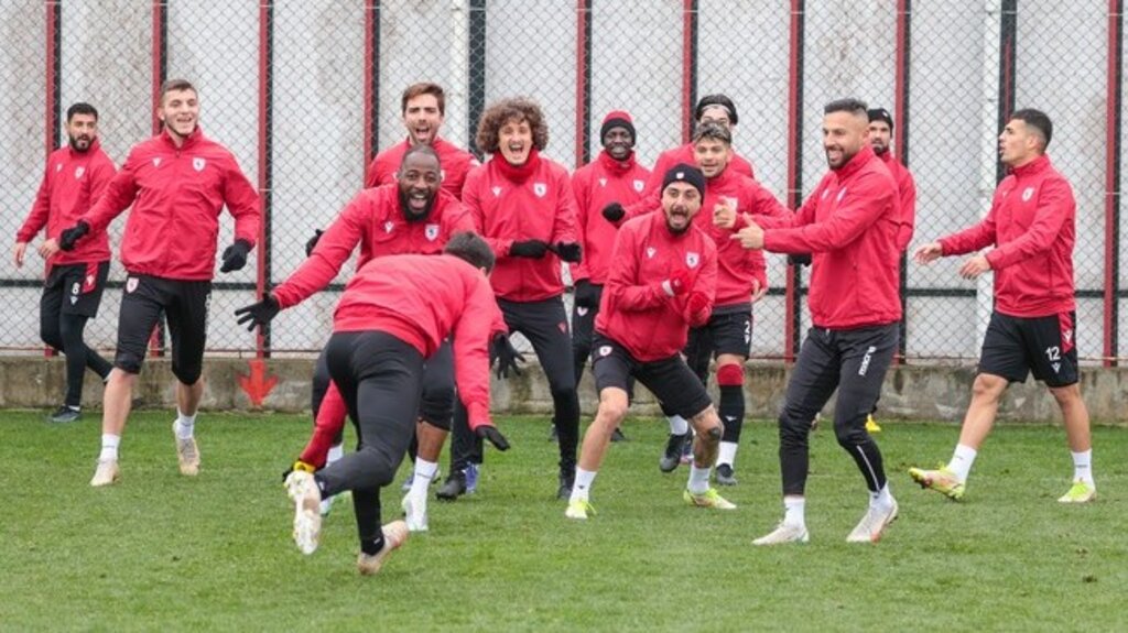 Samsunspor’da Neşeli Antrenman! VİDEOLU
