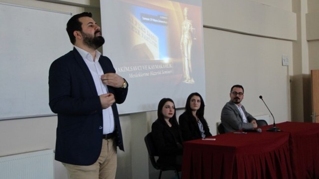 Ali Fuat Başgil Hukuk Fakültesinde Hâkimlik Akademisi Kurucusu ve Mezunlarıyla Kariyer Deneyimi!