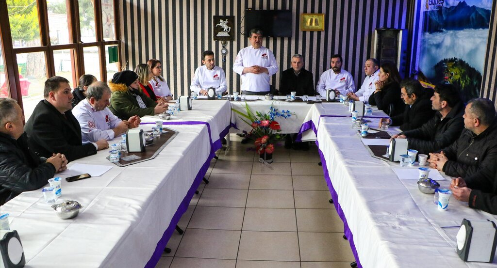 Aşçılar Toplantıda Bir Araya Geldi!