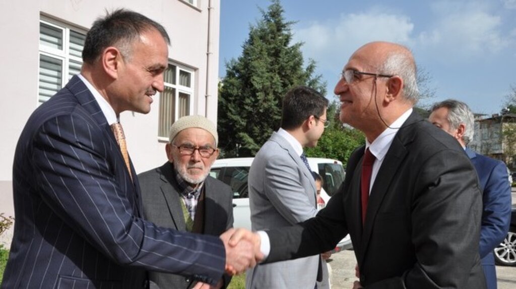 Bakan Yardımcısı Şensoy Memleketi Salıpazarı’nda!
