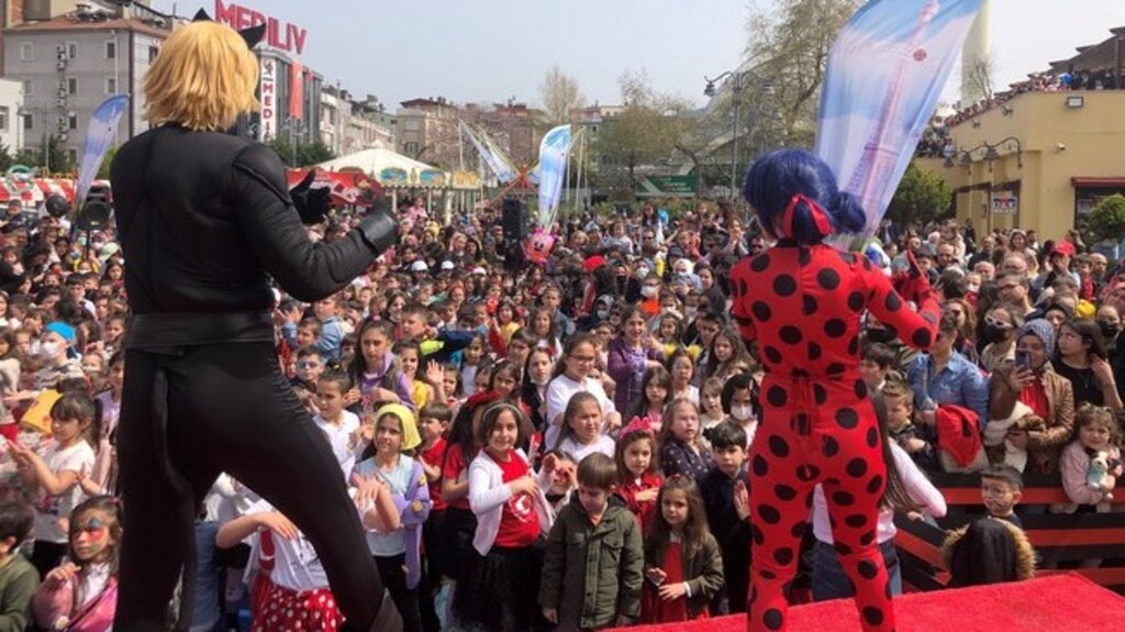 Bulvar AVM’de Mucize Uğur Böceği Ve Kara Kedi Coşkusu!