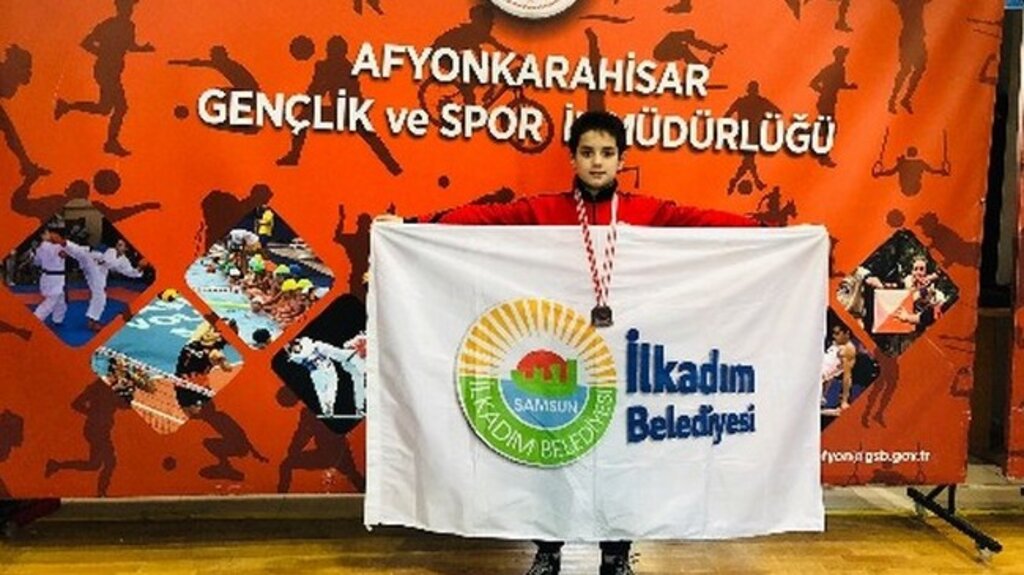 İlkadım’lı Güreşci Abdullah Üren Türkiye Üçüncüsü Oldu!