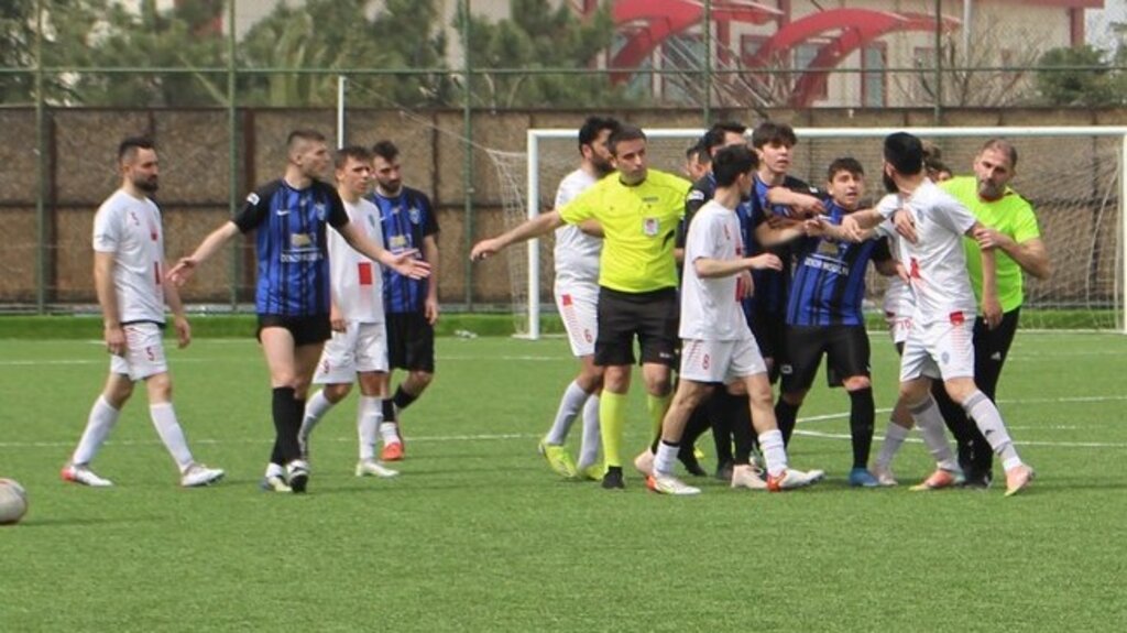 Samsun’daki Liderlik Maçında Gergin Anlar Yaşandı!