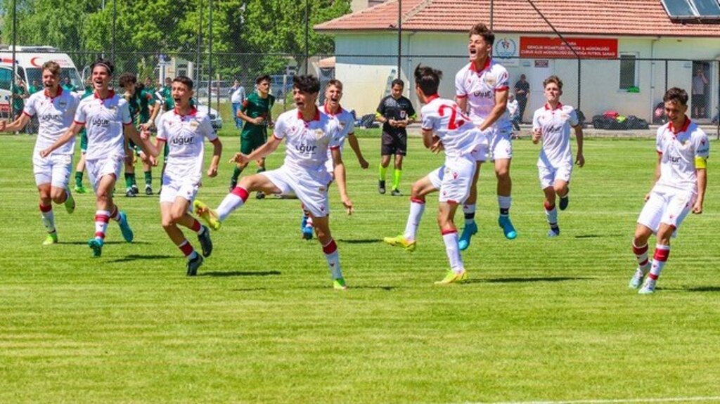 Samsunspor’un Gençleri Türkiye Şampiyonası Finallerinde!