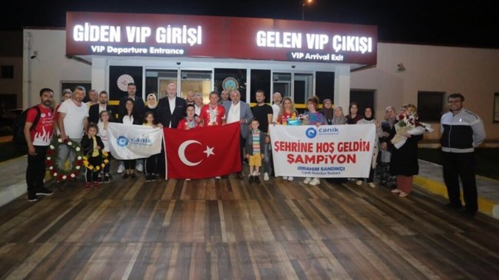 Canikli Sporcular Zaferle Döndü!