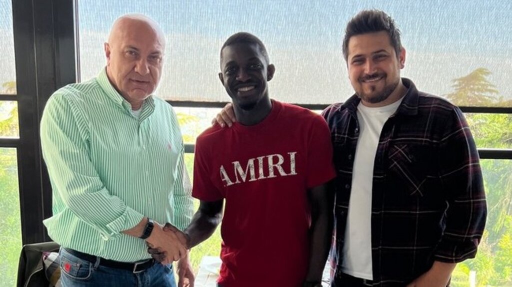 Taraftarın Sevgilisi Fofana Yuvada Kaldı!