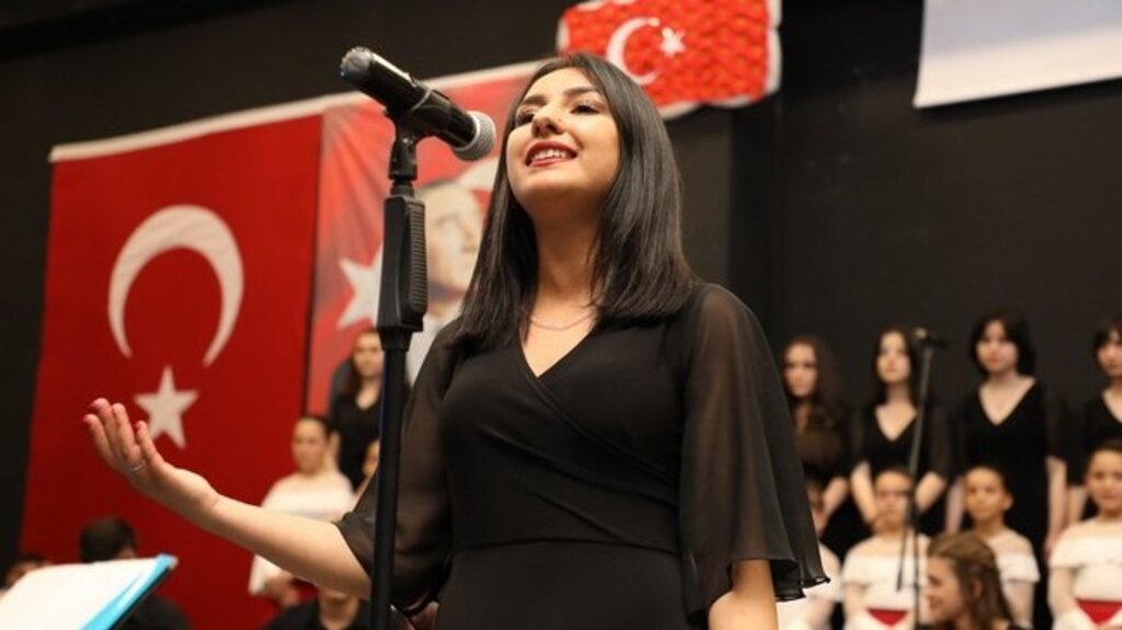 İlkadım Çocuk Ve Gençlik Korosu Türkü Severlere Unutulmaz Bir Gece Yaşattı!
