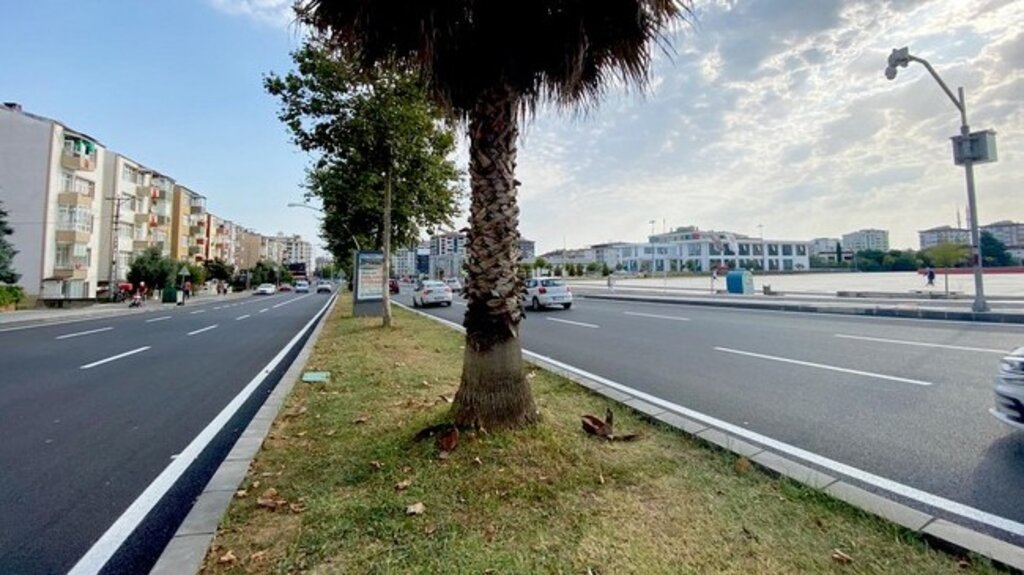 Atakum Alparslan Bulvarı’na 5 Bin 500 Ton Asfalt Serildi!