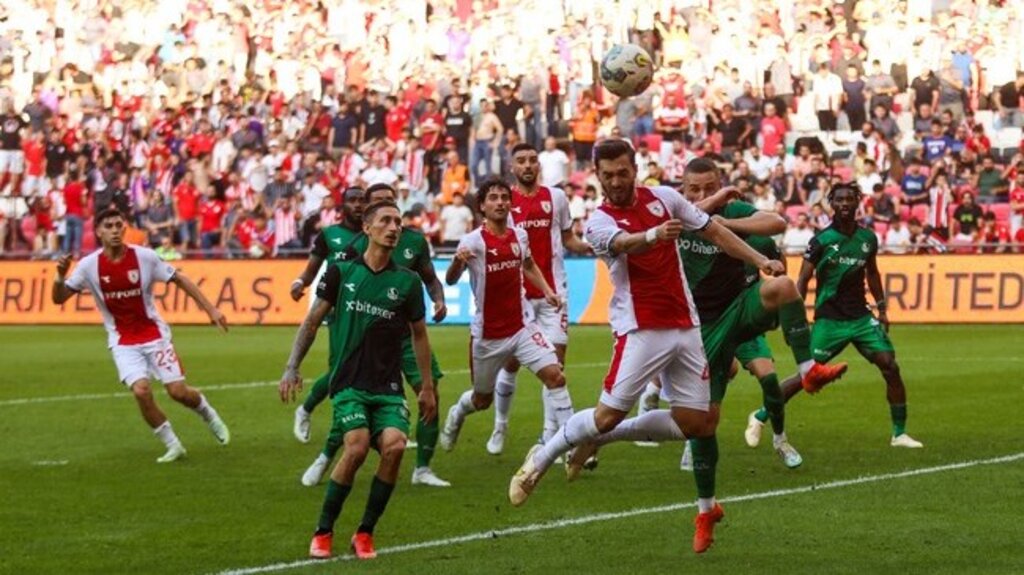 Samsunspor Sakaryaspor'u Douglas Saouza İle Devirdi!