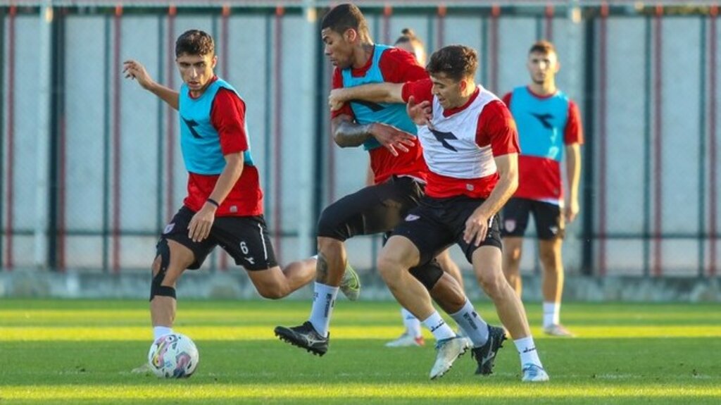 Samsunspor İzmir'de Maç Saatini Bekliyor! İşte Muhtemel 11