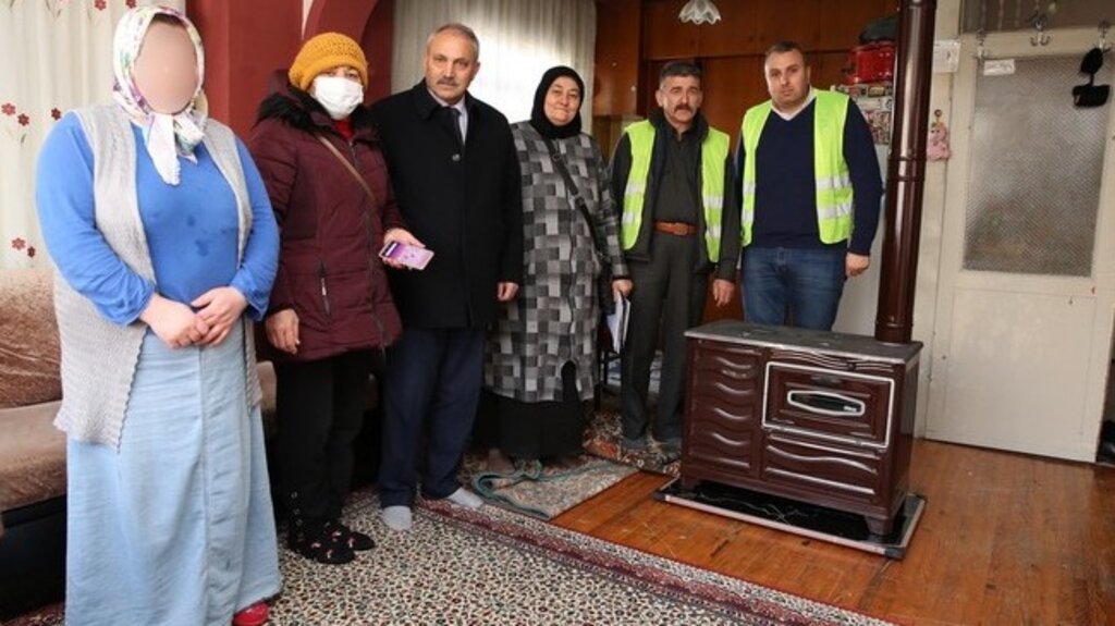 İlkadım’da Soba Yardımları Hız Kesmeden Devam Ediyor!