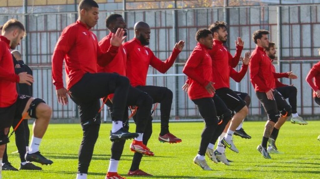 Samsunspor’da Yolculuk Öncesi Şok Sakatlık!
