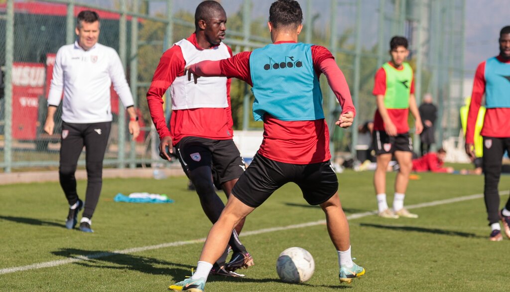 Samsunspor Kampta Taraftarların Gözü Kulağı Transferde!
