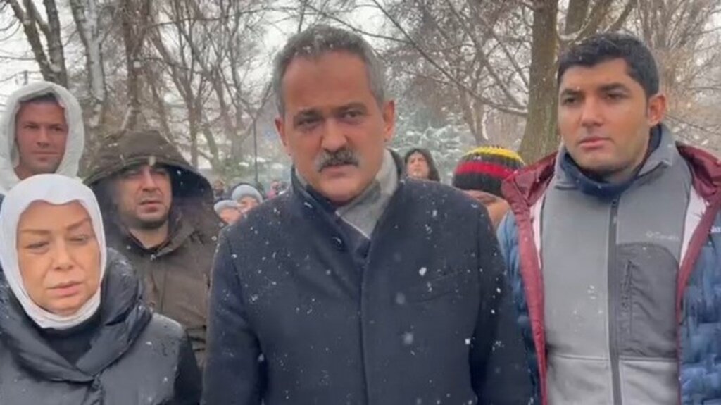 Tüm Türkiye'de Eğitim Öğretime 1 Hafta Ara Verildi!