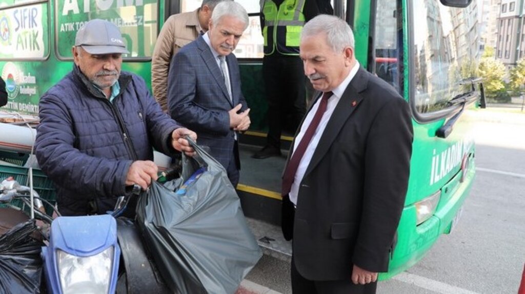 Başkan Demirtaş, ‘Getir Atığını Al Harçlığını Projesi Yarınların Geleceğidir’!