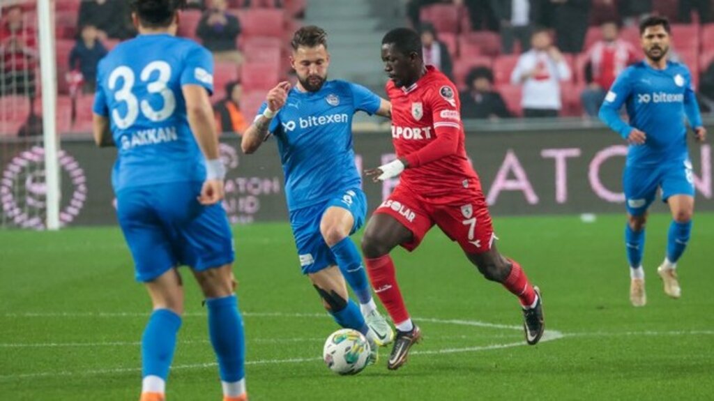 Samsunspor Üç Puanı Tek Golle Aldı!