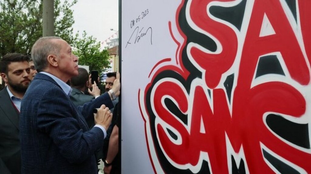 Samsunspor’un Şampiyonluk Hatırasını Cumhurbaşkanı Erdoğan İmzaladı!