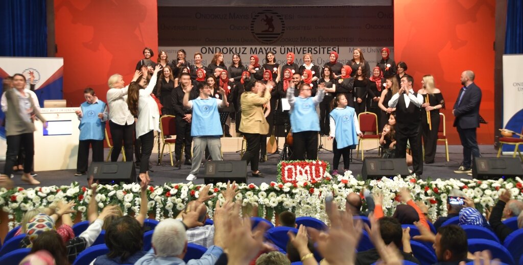 ‘Annem için Müzik Korosu’ Sanatseverlerle Buluştu!