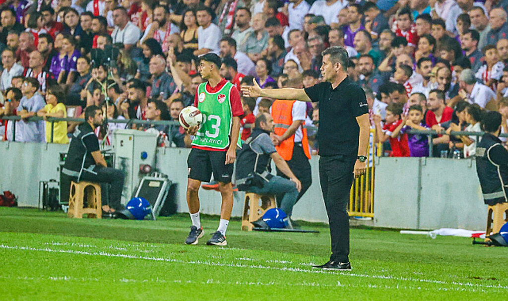 Fenerbahçe Maçının Ardından Hüseyin Eroğlu’ndan Transferler Açıklaması!