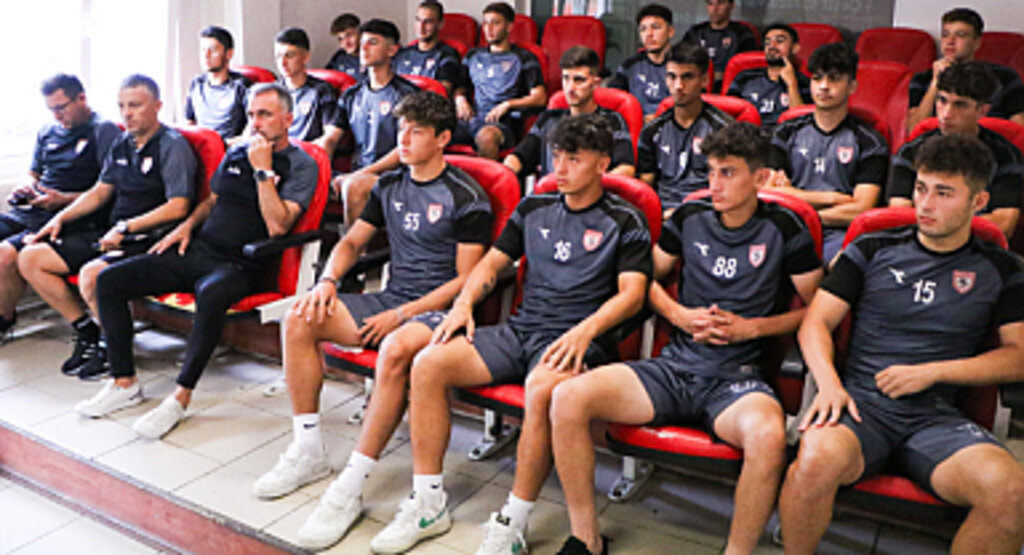 Samsunspor'da Oyunculara Seminer Verildi!