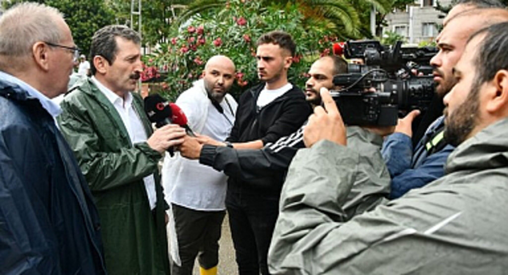 Samsun'da Sel ve Su Baskınlarına Müdahale Süratle ve Aralıksız Devam Ediyor!