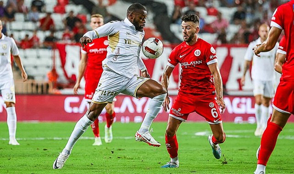 Samsunspor Antalya'da Umduğunu Bulamadı!