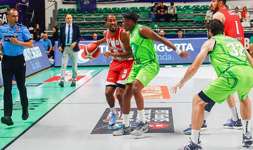Samsunspor Basketbol Bursa’da Son Çeyrekte Kaybetti!