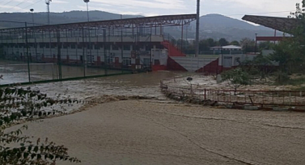 Yab-Pa Spor’un Sahası İhmal Kurbanı Oldu!
