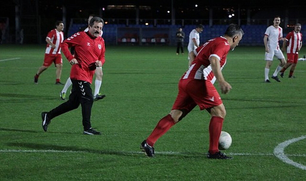 Samsun’da Protokol İle Eski Futbolcular Oynadı!