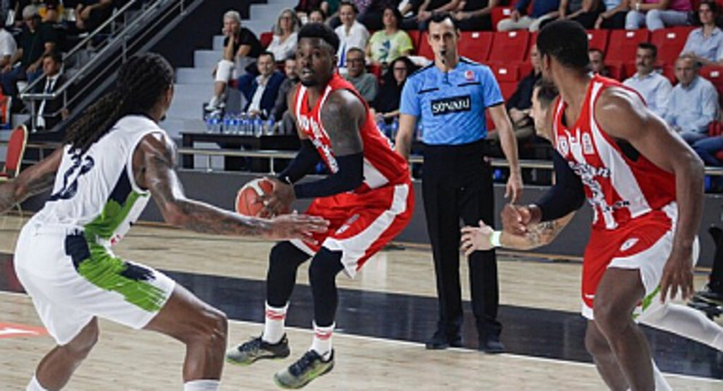 Samsunspor Basketbol Manisa'da Fark Yedi!
