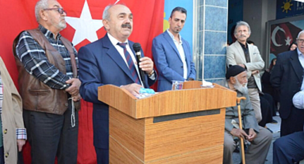 15 Yıllık Belediye Meclis Üyesi Kavak Belediye Başkanlığı'na Aday!